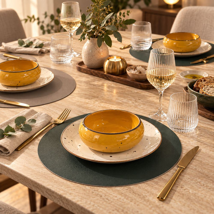 Set 6 Sottopiatti Tondi Similpelle | Tortora/Verdone