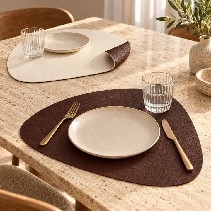 Set 6 Sottopiatti Irregolari Similpelle | Marrone/Avorio