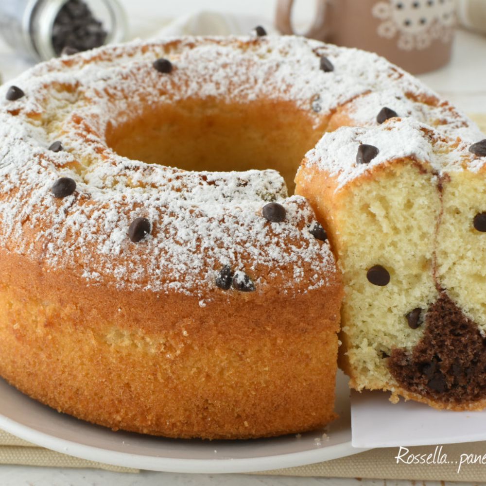 Ciambellone, ciambellone classico, dolci con cioccolato (33634825) (38868188)