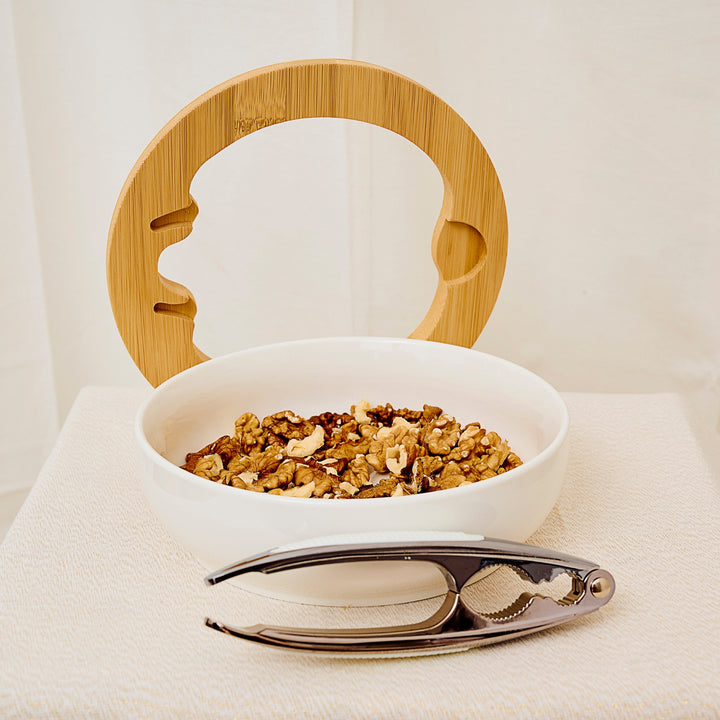 NAMAI - Set di Porta Noci e Schiaccianoci per Noci, 19,5 CM Diametro x 7 CM Altezza, Eleganza Moderna, Porcellana, Adatti In Lavastoviglie, Schiaccia Noci, Idea Regalo (Ciotola + Schiaccianoci)