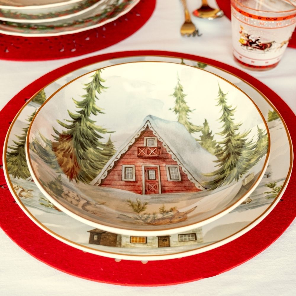 2 piatti decorati natalizi paesaggio natale con tavola apparecchiata